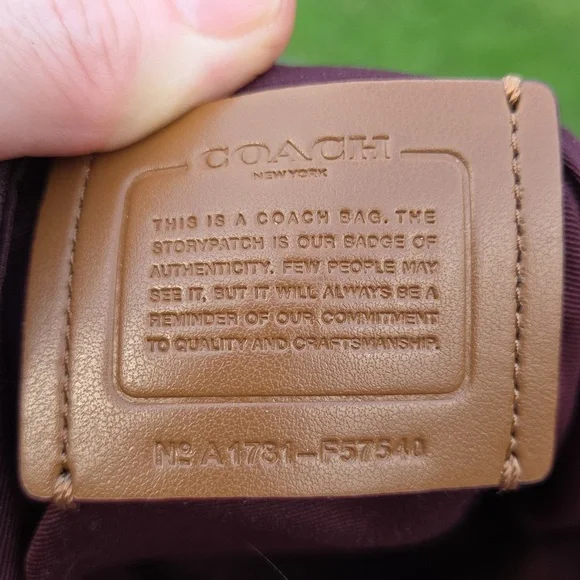 Coach Lexi Red Leather & Jacquard Fabric Shoulder Bag F57540 $498 Retail EUC - Picture 2 of 16